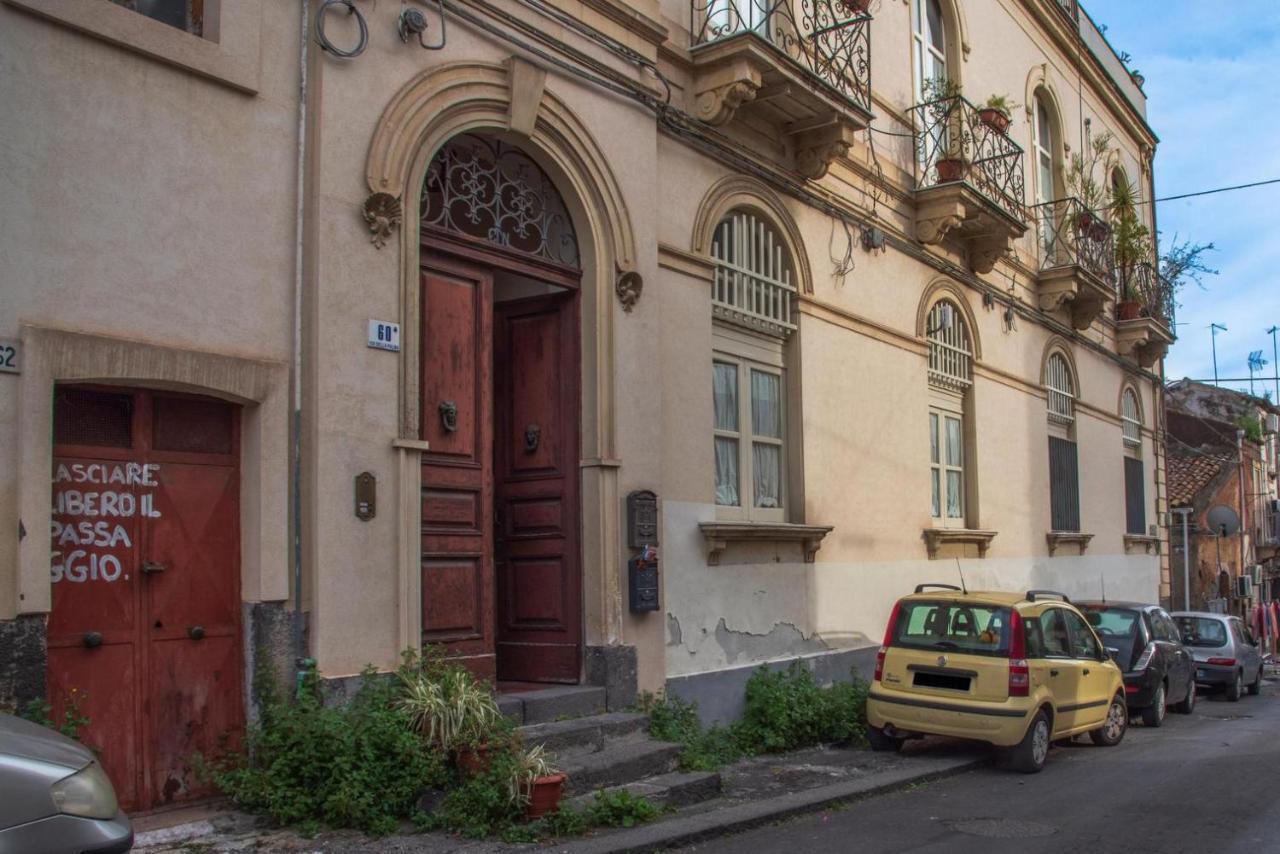 Cozy's house nel cuore della città Catânia Exterior foto